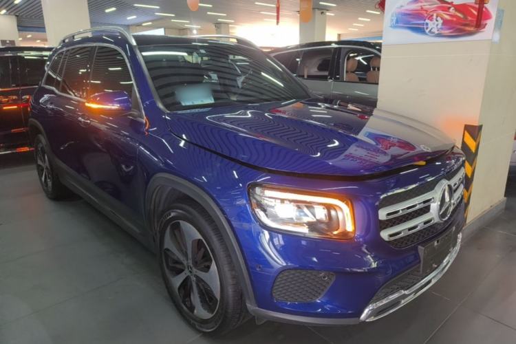 Used Mercedes-Benz GLB 2021 GLB 200 Fashion Model Front Right 45 Deg