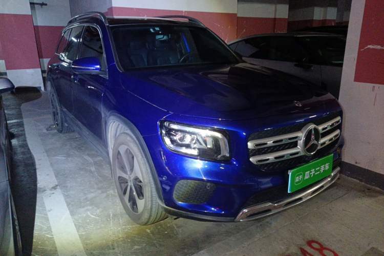 Used Mercedes-Benz GLB 2021 GLB 200 Fashion Model Front Right 45 Deg