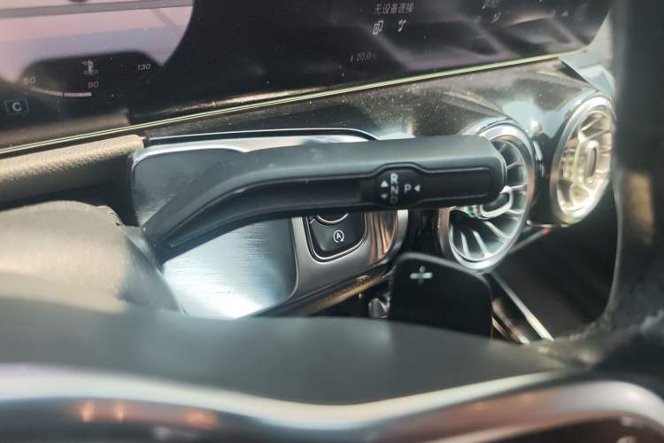Used Mercedes-Benz GLB 2021 GLB 200 Fashion Model Gear Lever