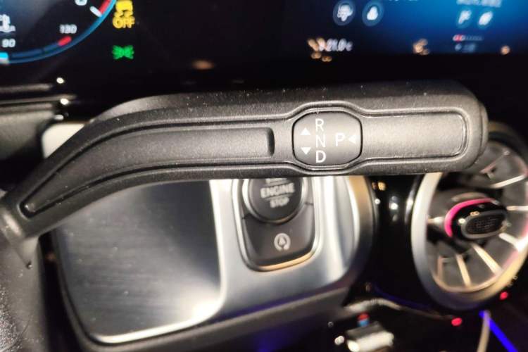 Used Mercedes-Benz GLB 2021 GLB 200 Fashion Model Gear Lever
