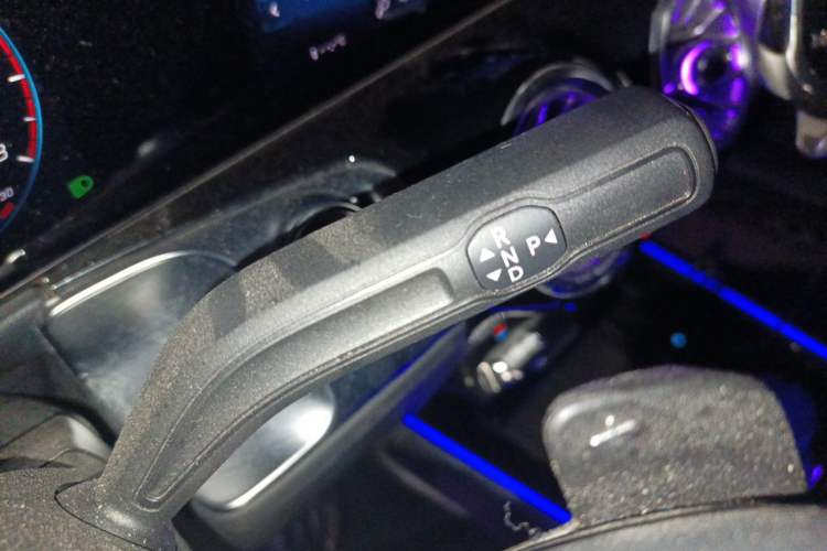 Used Mercedes-Benz GLB 2021 GLB 200 Fashion Model Gear Lever