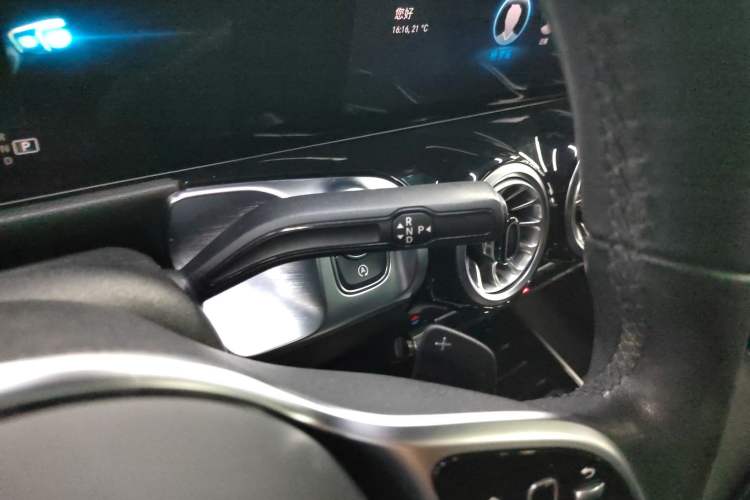 Used Mercedes-Benz GLB 2021 GLB 200 Dynamic Edition Gear Lever