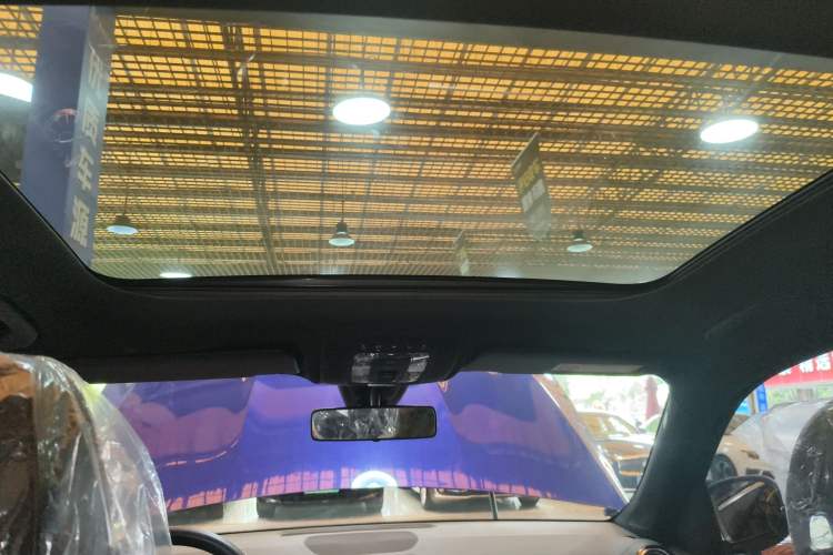 Used Mercedes-Benz GLB 2021 GLB 200 Dynamic Edition Headliner