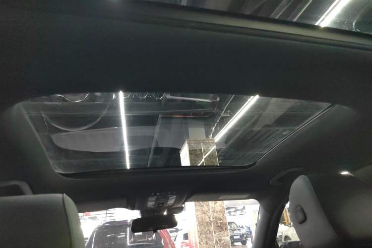 Used Mercedes-Benz GLB 2021 GLB 200 Dynamic Edition Headliner
