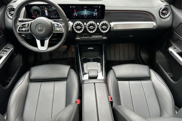 Used Mercedes-Benz GLB 2021 GLB 200 Fashion Model Interior 2