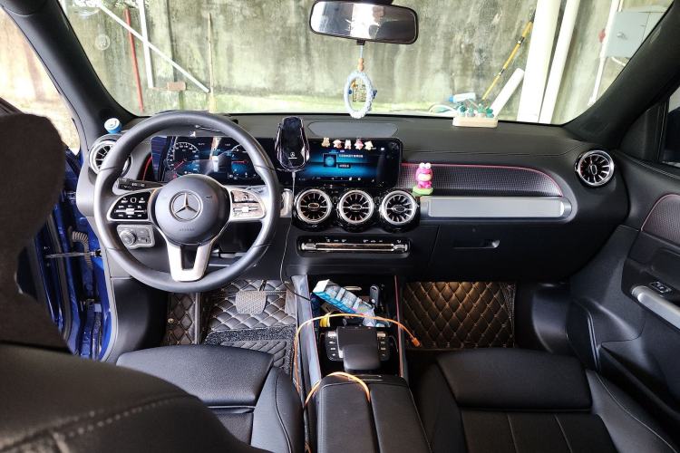 Used Mercedes-Benz GLB 2021 GLB 200 Dynamic Edition Interior 2