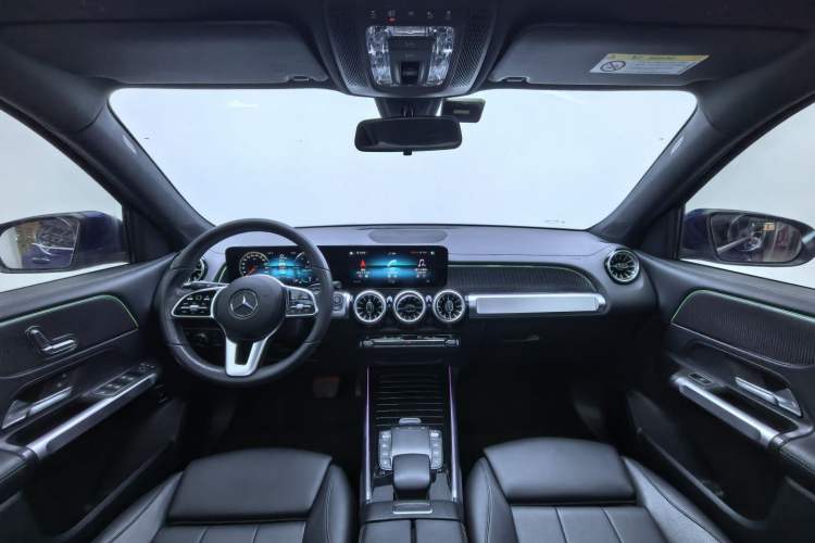 Used Mercedes-Benz GLB 2021 GLB 200 Dynamic Edition Interior 2
