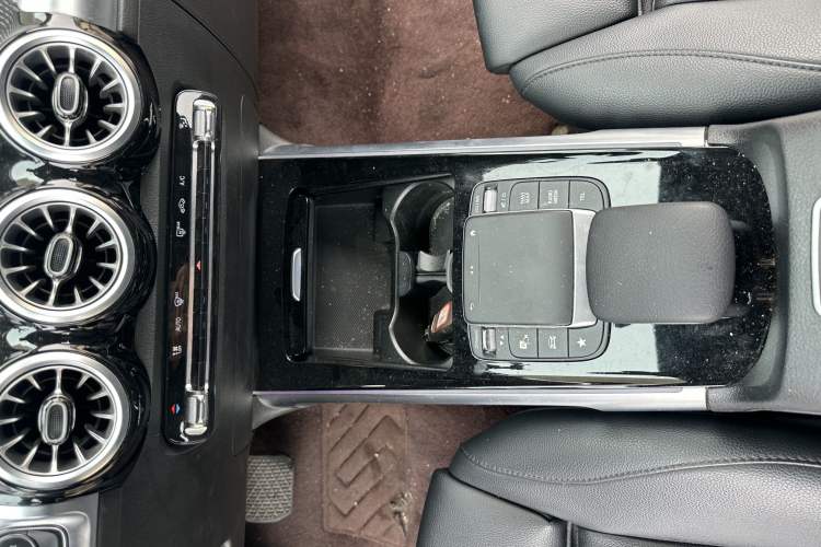 Used Mercedes-Benz GLB 2021 GLB 200 Dynamic Edition Interior 3