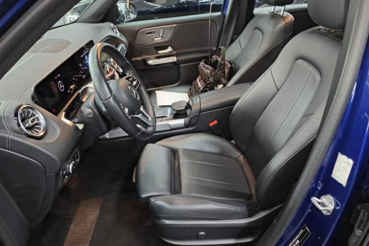 Used Mercedes-Benz GLB 2021 GLB 200 Fashion Model Left Front Seat