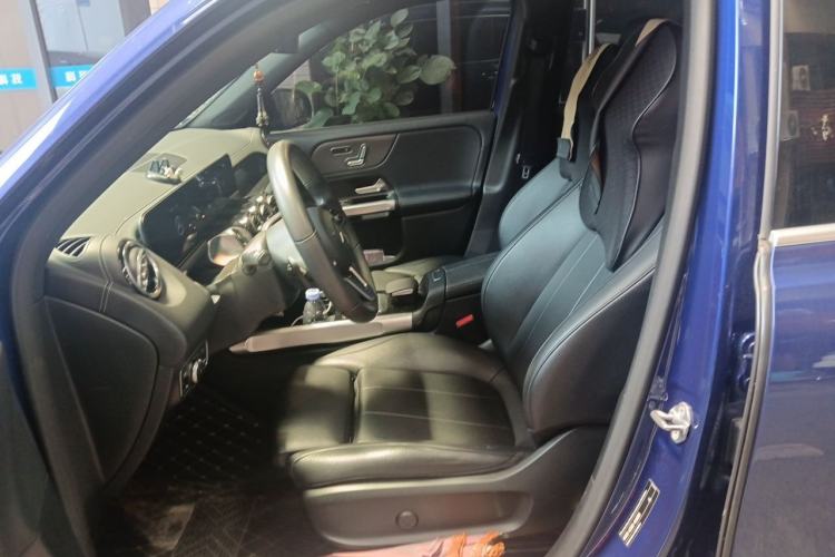 Used Mercedes-Benz GLB 2021 GLB 200 Fashion Model Left Front Seat