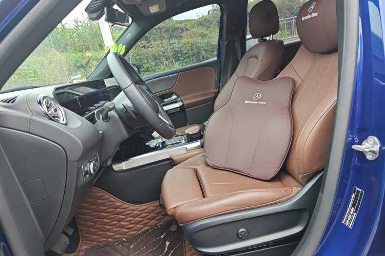 Used Mercedes-Benz GLB 2021 GLB 200 Dynamic Edition Left Front Seat
