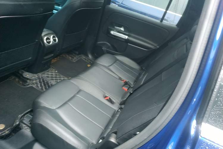Used Mercedes-Benz GLB 2021 GLB 200 Fashion Model Left Rear Seat