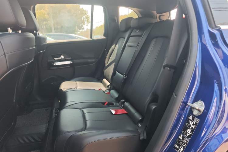 Used Mercedes-Benz GLB 2021 GLB 200 Fashion Model Left Rear Seat