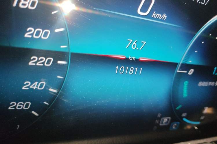 Used Mercedes-Benz GLB 2021 GLB 200 Dynamic Edition Odometer Close Up