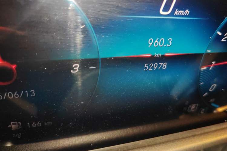 Used Mercedes-Benz GLB 2021 GLB 180 Fashion Model Odometer Close Up