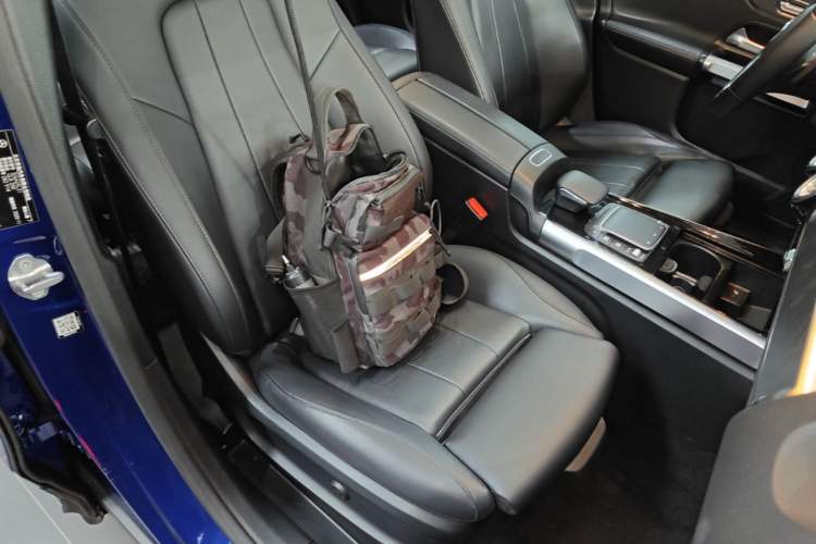 Used Mercedes-Benz GLB 2021 GLB 200 Fashion Model Right Front Seat