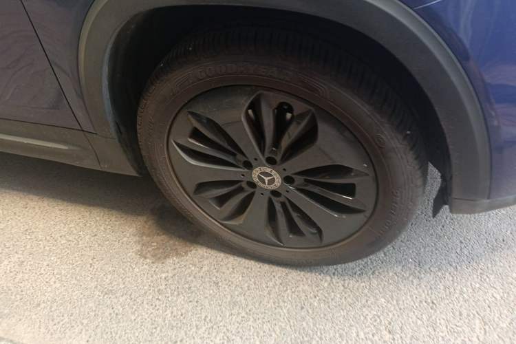 Used Mercedes-Benz GLB 2021 GLB 200 Fashion Model Right Front Wheel Hub