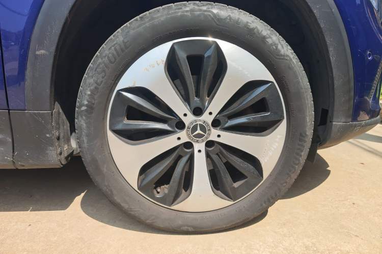 Used Mercedes-Benz GLB 2021 GLB 200 Fashion Model Right Front Wheel Hub