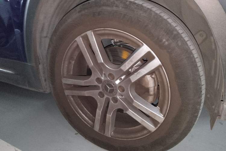 Used Mercedes-Benz GLB 2021 GLB 180 Dynamic Edition Right Front Wheel Hub