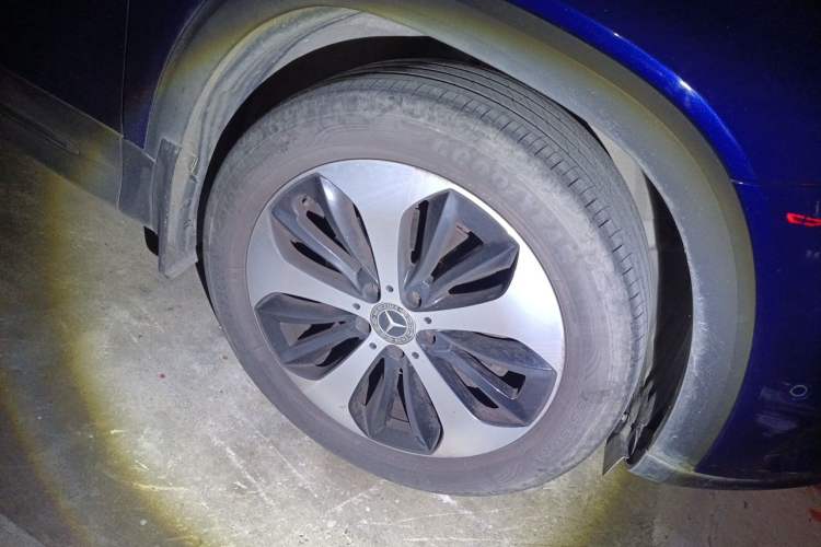 Used Mercedes-Benz GLB 2021 GLB 200 Fashion Model Right Front Wheel Hub
