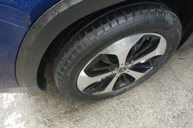 Used Mercedes-Benz GLB 2021 GLB 200 Fashion Model Right Rear Wheel Hub