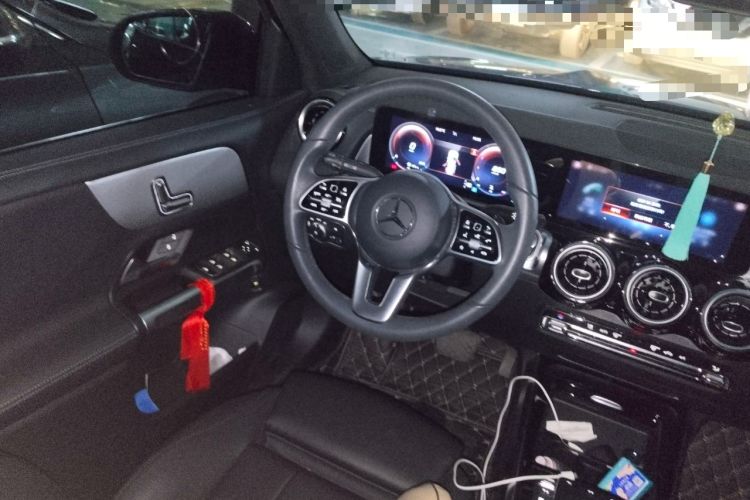 Used Mercedes-Benz GLB 2021 GLB 180 Dynamic Edition Steering Wheel