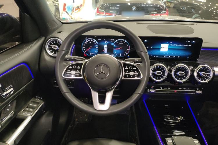 Used Mercedes-Benz GLB 2021 GLB 200 Dynamic Edition Steering Wheel