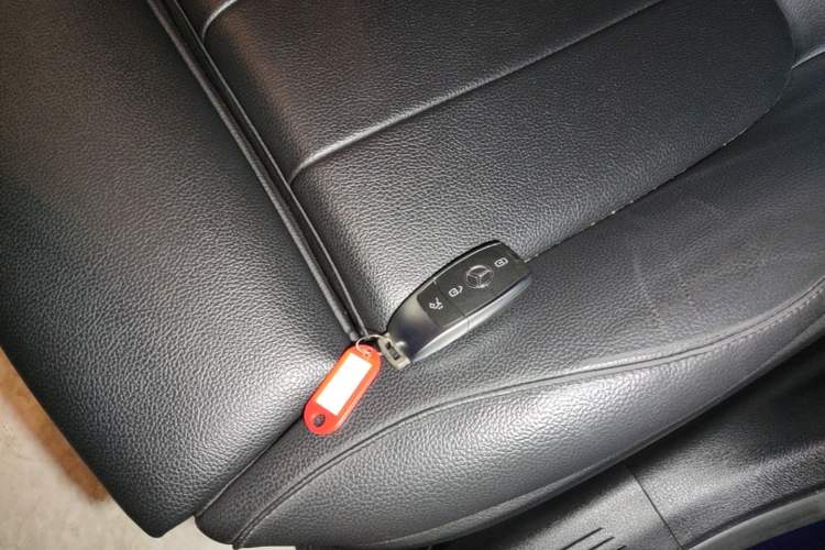 Used Mercedes-Benz GLB 2021 GLB 200 Fashion Model Vehicle Key