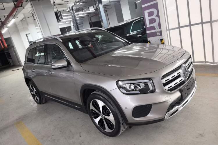Used Mercedes-Benz GLB 2021 GLB 200 Fashion Model Exterior 2