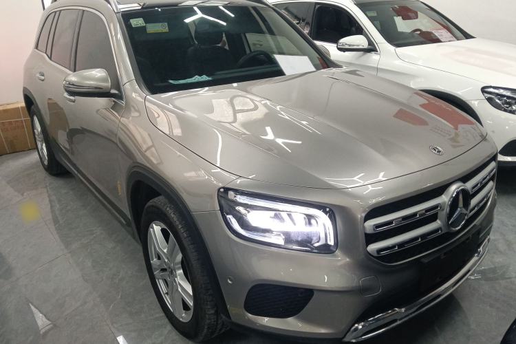Used Mercedes-Benz GLB 2021 GLB 200 Dynamic Edition Front Right 45 Deg