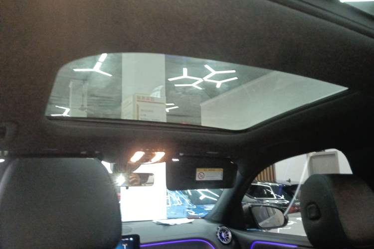 Used Mercedes-Benz GLB 2021 GLB 200 Dynamic Edition Headliner