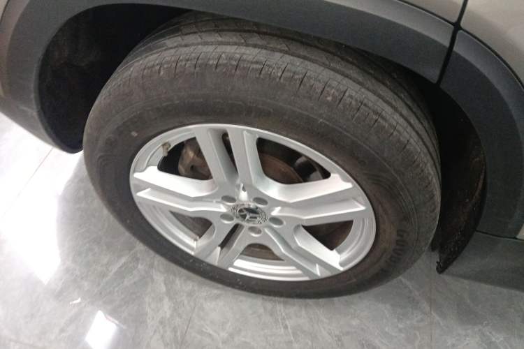 Used Mercedes-Benz GLB 2021 GLB 200 Dynamic Edition Right Rear Wheel Hub