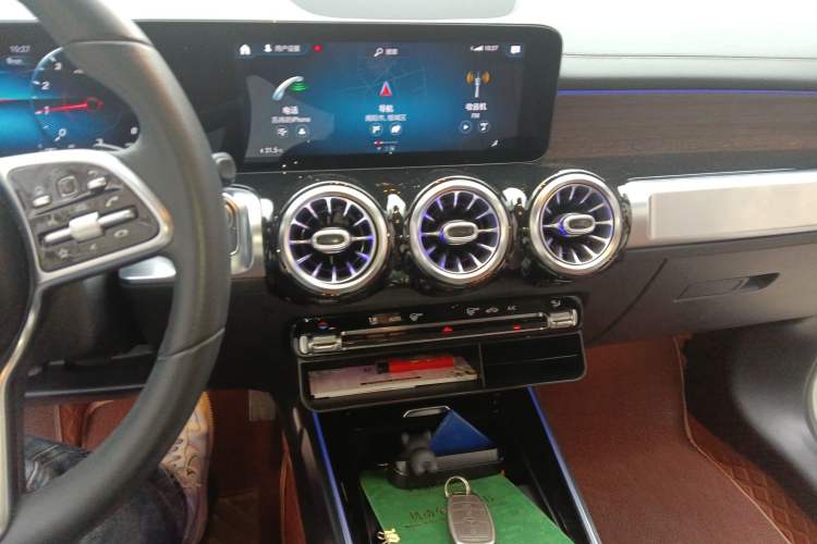 Used Mercedes-Benz GLB 2021 GLB 200 4MATIC Audio And AC Panel