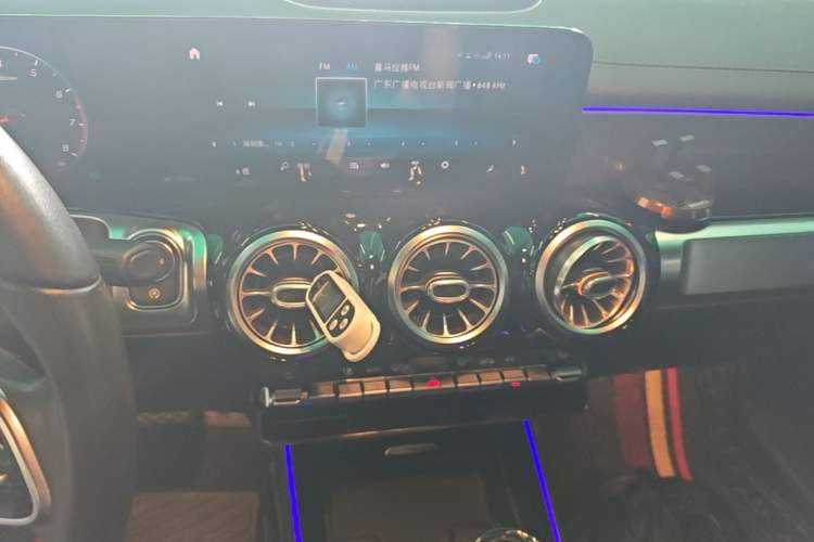 Used Mercedes-Benz GLB 2021 GLB 200 Dynamic Edition Audio And AC Panel