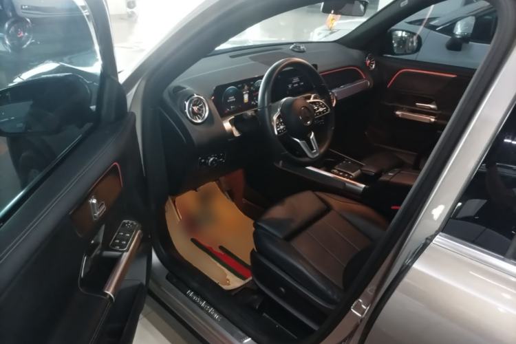 Used Mercedes-Benz GLB 2021 GLB 200 Dynamic Edition Driver Seat