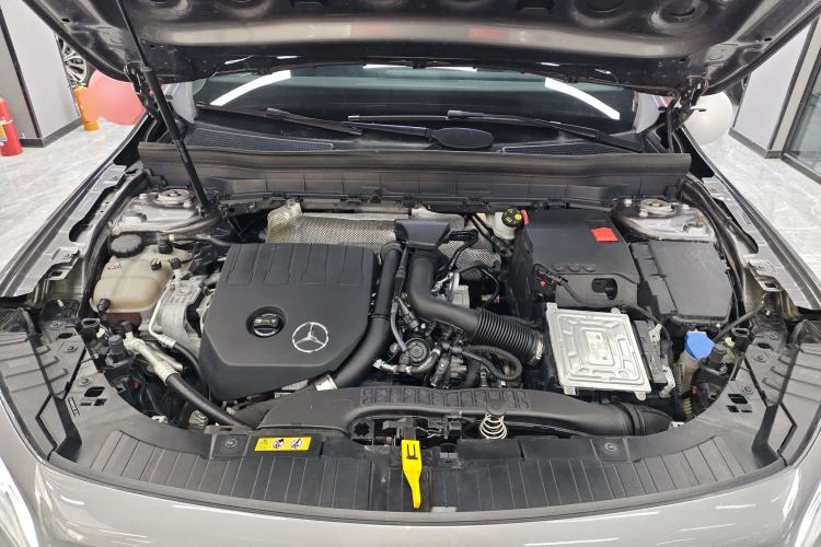 Used Mercedes-Benz GLB 2021 GLB 200 Dynamic Edition Engine Bay