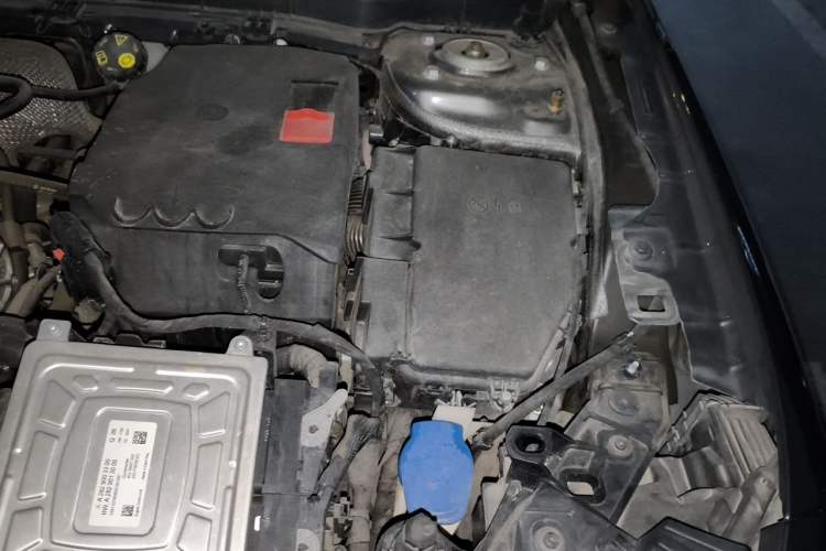 Used Mercedes-Benz GLB 2021 GLB 200 Fashion Model Engine Bay Left