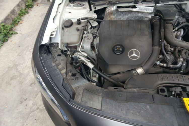 Used Mercedes-Benz GLB 2021 GLB 200 4MATIC Engine Bay Right
