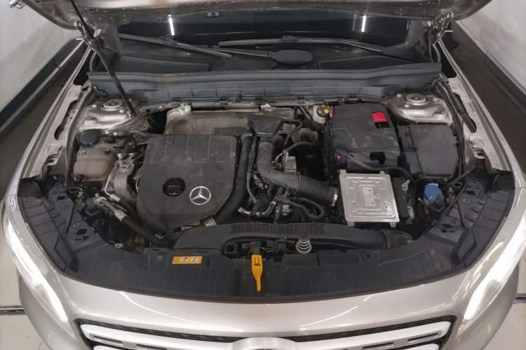 Used Mercedes-Benz GLB 2021 GLB 200 Dynamic Edition Engine Bay