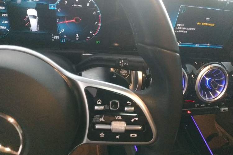 Used Mercedes-Benz GLB 2021 GLB 200 Dynamic Edition Gear Lever
