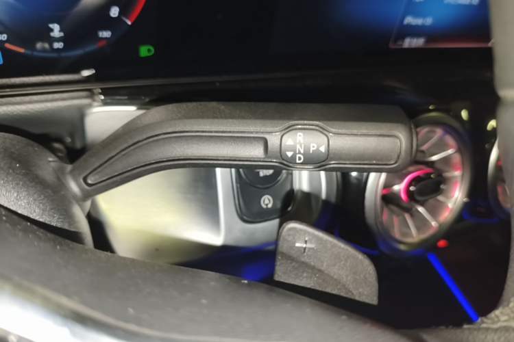 Used Mercedes-Benz GLB 2021 GLB 200 Fashion Model Gear Lever