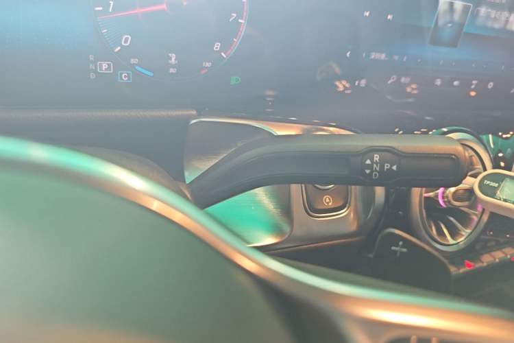 Used Mercedes-Benz GLB 2021 GLB 200 Dynamic Edition Gear Lever