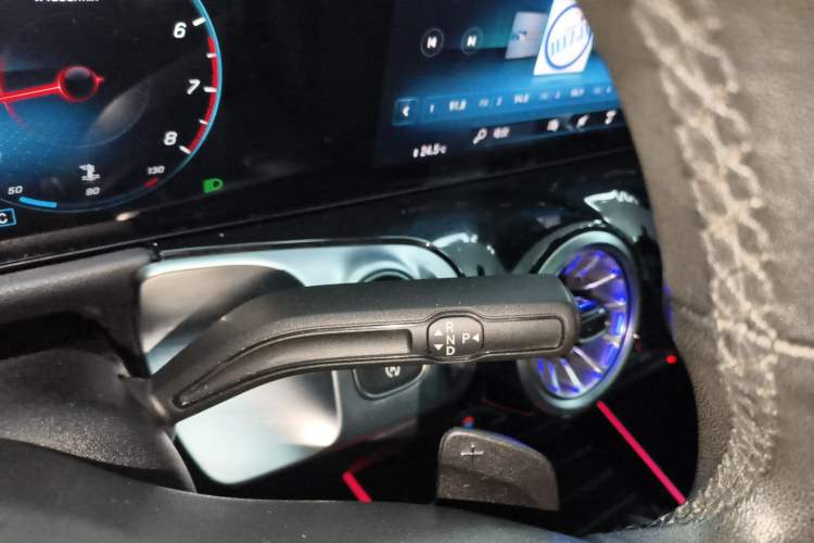 Used Mercedes-Benz GLB 2021 GLB 200 Fashion Model Gear Lever
