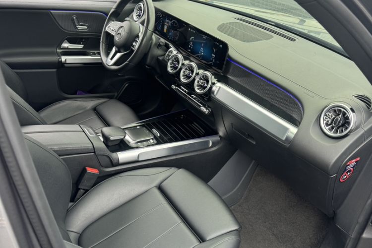 Used Mercedes-Benz GLB 2021 GLB 200 Dynamic Edition Interior 1