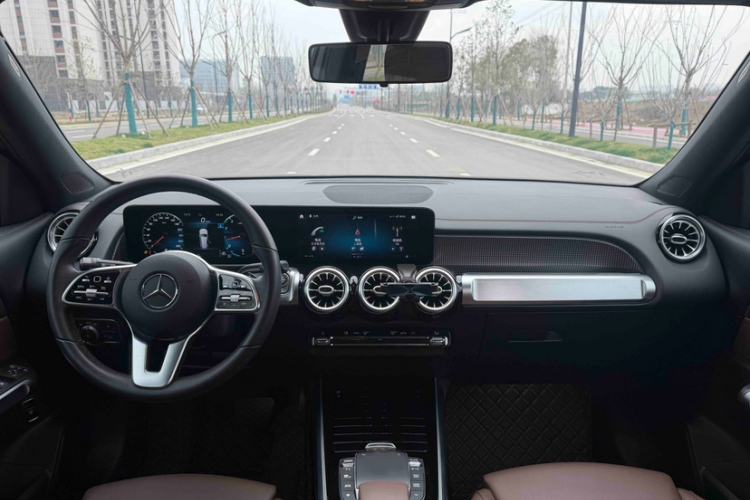 Used Mercedes-Benz GLB 2021 GLB 200 Fashion Model Interior 12
