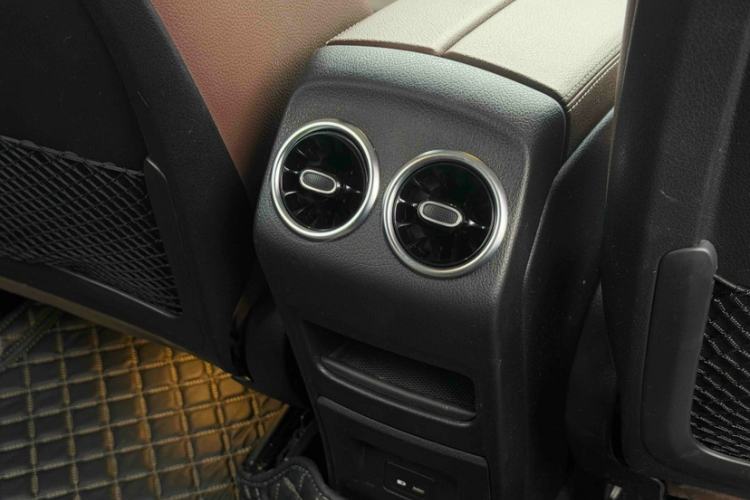 Used Mercedes-Benz GLB 2021 GLB 200 Fashion Model Interior 2