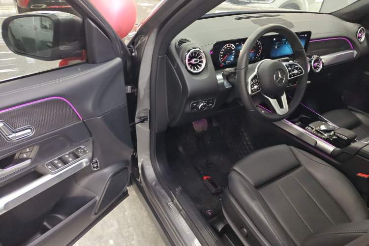 Used Mercedes-Benz GLB 2021 GLB 200 Dynamic Edition Interior 3