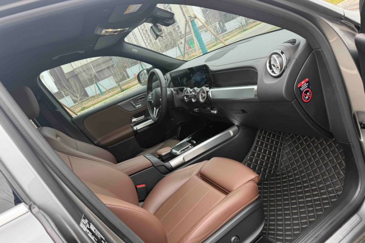 Used Mercedes-Benz GLB 2021 GLB 200 Fashion Model Interior 3