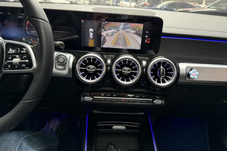 Used Mercedes-Benz GLB 2021 GLB 200 Dynamic Edition Interior 4