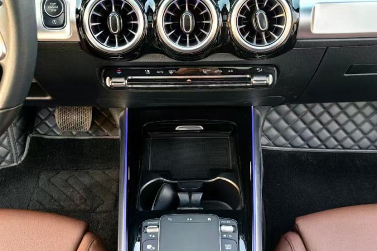 Used Mercedes-Benz GLB 2021 GLB 200 Dynamic Edition Interior 5